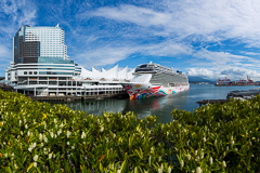 Canada Place - Photo by Len