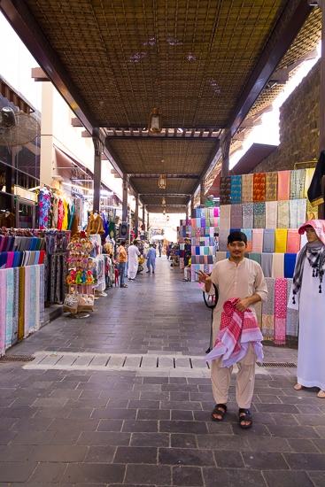 Bur Dubai Souq (Market) - Photo by Len